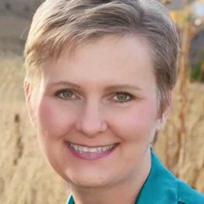 patty-laushman-headshot